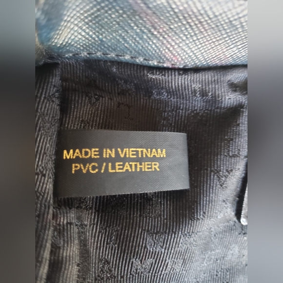 L.A.M.B. Gwen Stefani Vintage Messenger Bag!! - Picture 7 of 15